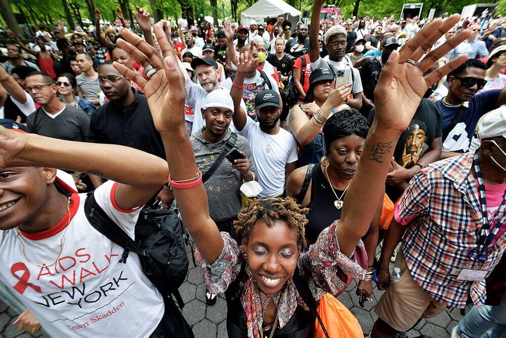 AIDS Walk New York Walkers